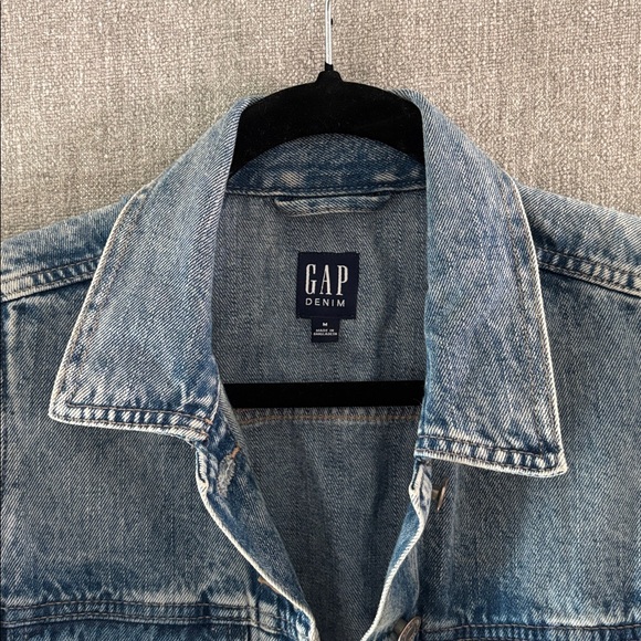 Darling Gap vintage style puff sleeve denim jacket - in mint condition! - Picture 2 of 5